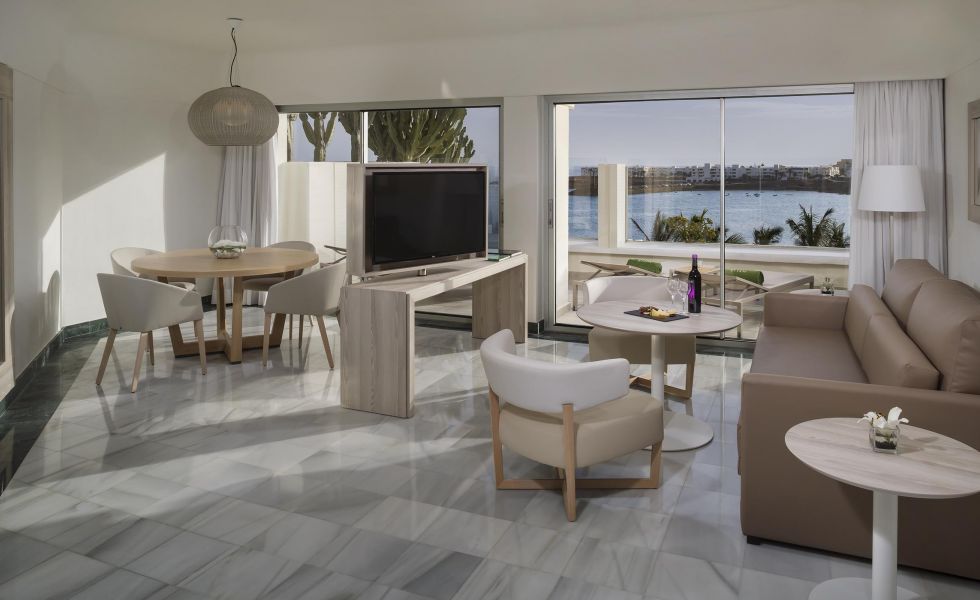 Melia Salinas, Penthouse Suite Living Room