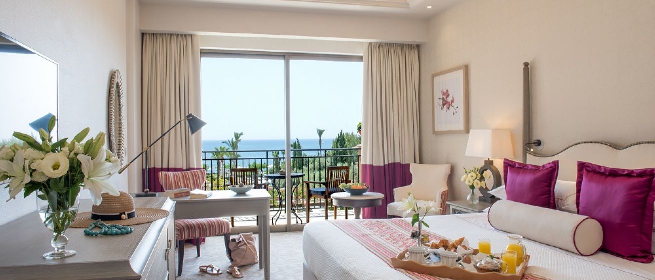 Elysium, Deluxe bedroom