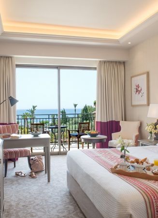 Elysium, Deluxe bedroom