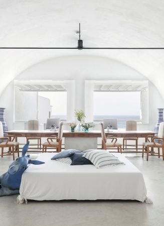 Mykonos Blu, Lobby Lounge