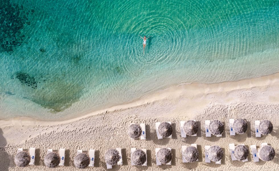 Mykonos Blu, Beach