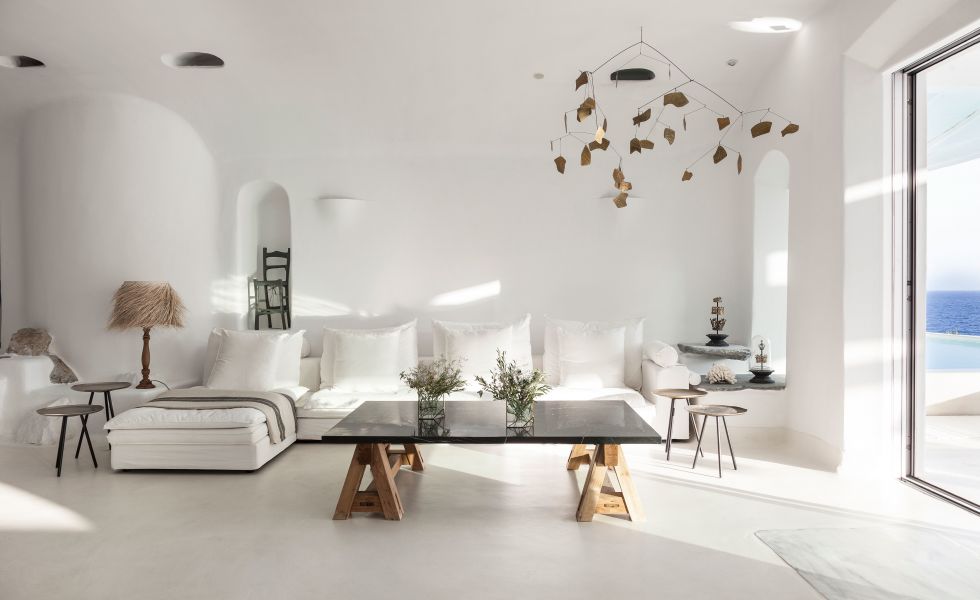 Mykonos Blu, Royal Blu Mansion with Private Shaded Heated Pool and Outdoor Hydro Massage