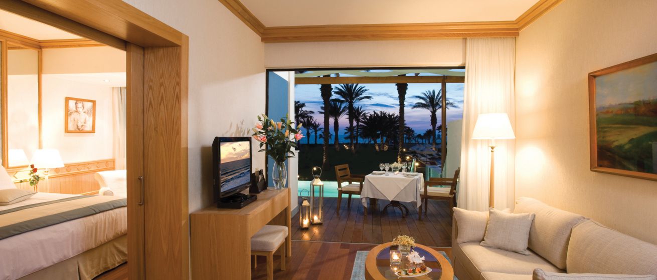 ASIMINA SUITES HOTEL EXECUTIVE SUITE PRIVATE POOL