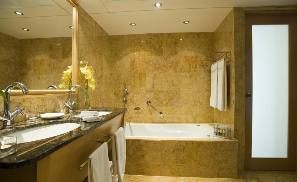 ASIMINA SUITES HOTEL BATHROOM