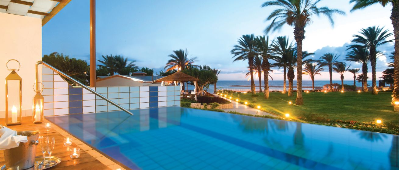 ASIMINA SUITES HOTEL PRIVATE POOL