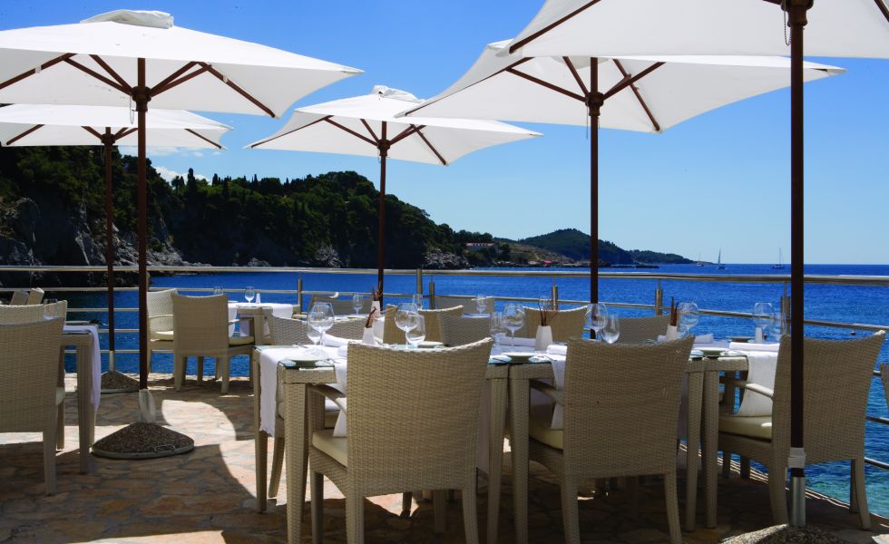 Hotel Bellevue, Beach bar Nevera