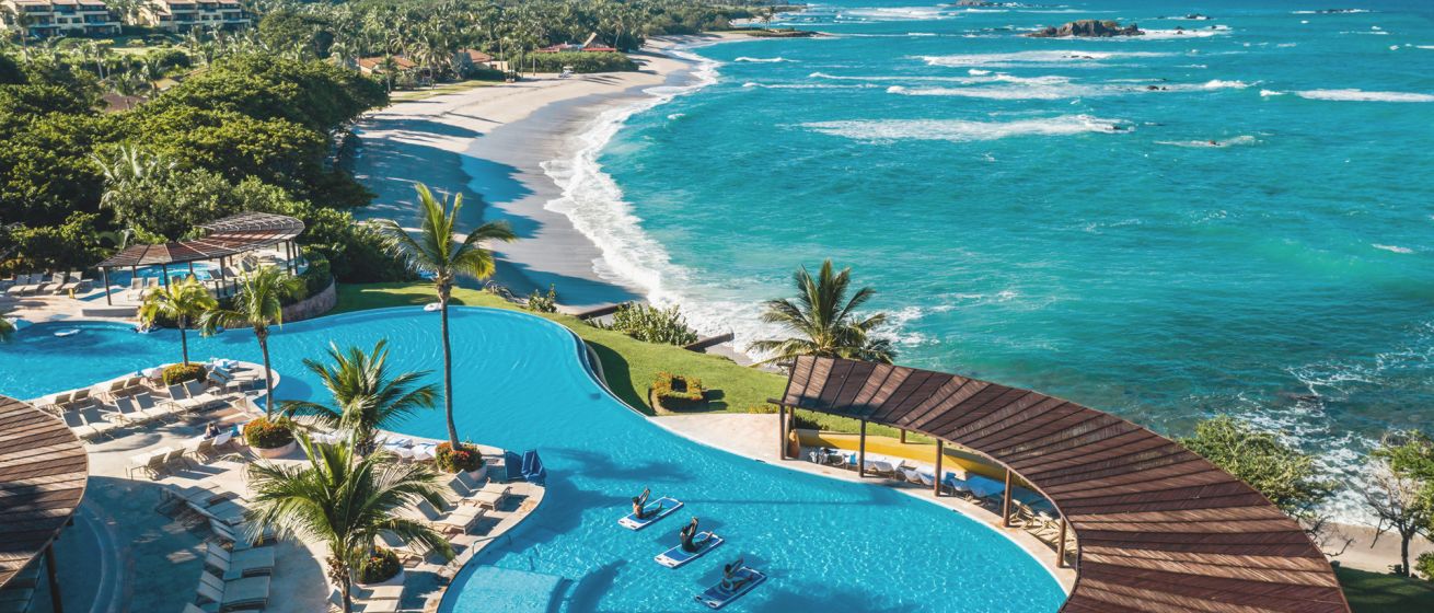 Four Seasons Resort Punta Mita, AquaForza at Nuna Pool