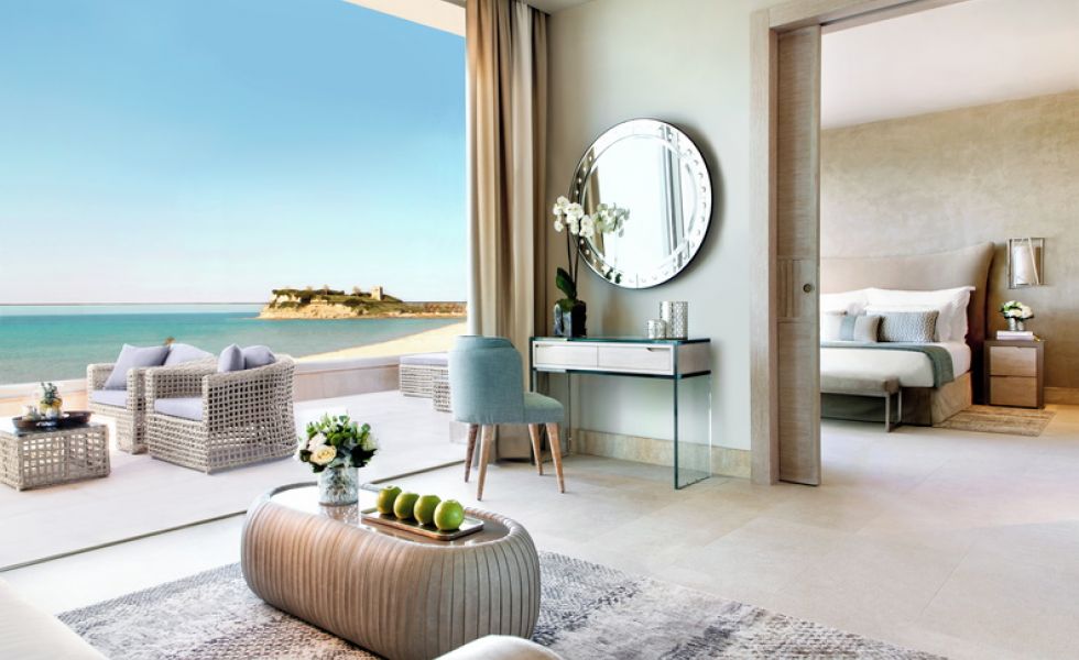 Beachfront Deluxe One Bedroom Suite Grand Balcony, Sani Dunes