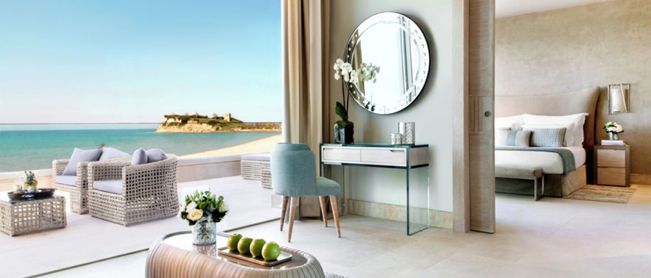 Beachfront Deluxe One Bedroom Suite Grand Balcony, Sani Dunes