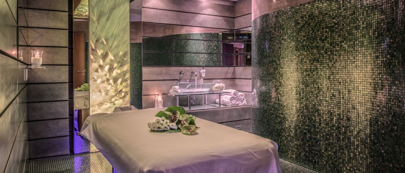 Rome Cavalieri, Forest treatment room
