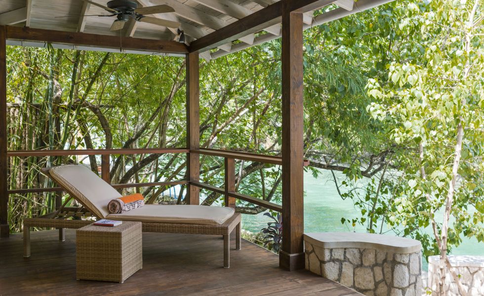 GoldenEye_Lagoon Villa