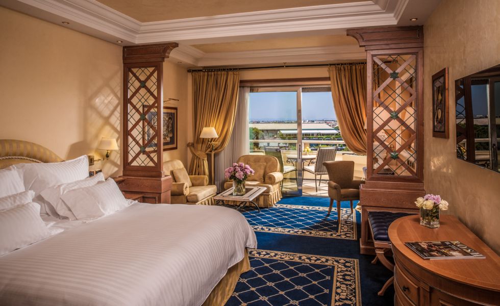 Rome Cavalieri. King Imperial