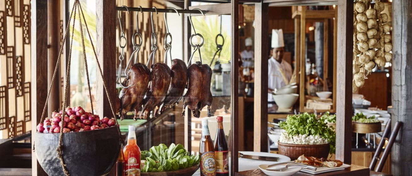 LUX* South Ari Atoll Resort & Villas, Maldives_East Market