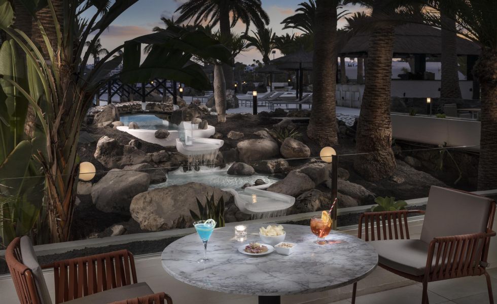 Melia Salinas, Mosaico Bar Terrace Experience