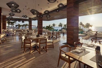 Four Seasons Resort Punta Mita, Dos Catrinas Restaurant