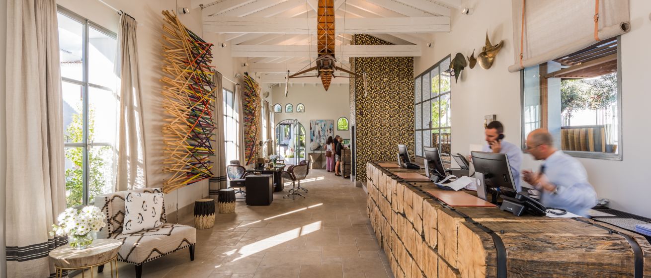 Puente Romano, Reception Area