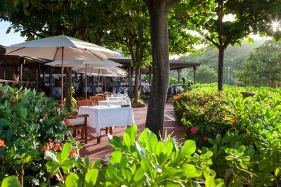 Hermitage Bay_Restaurant Terrace Dining