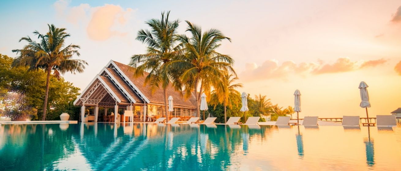 LUX* South Ari Atoll Resort & Villas, Maldives_Senses Pool