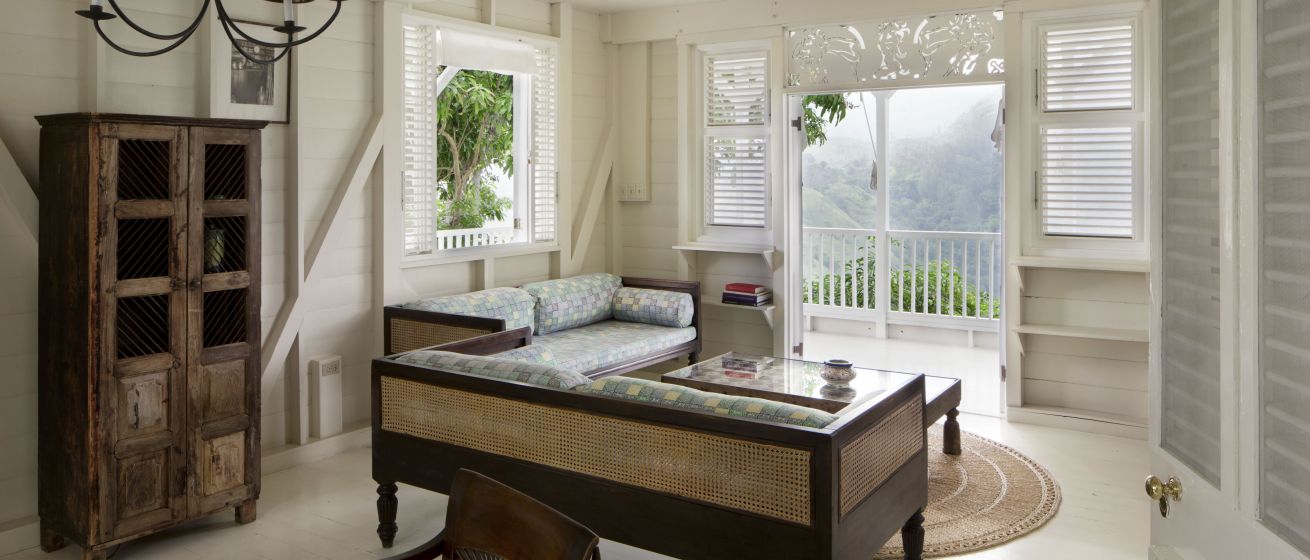 Strawberry Hill_Birds Hill Villa