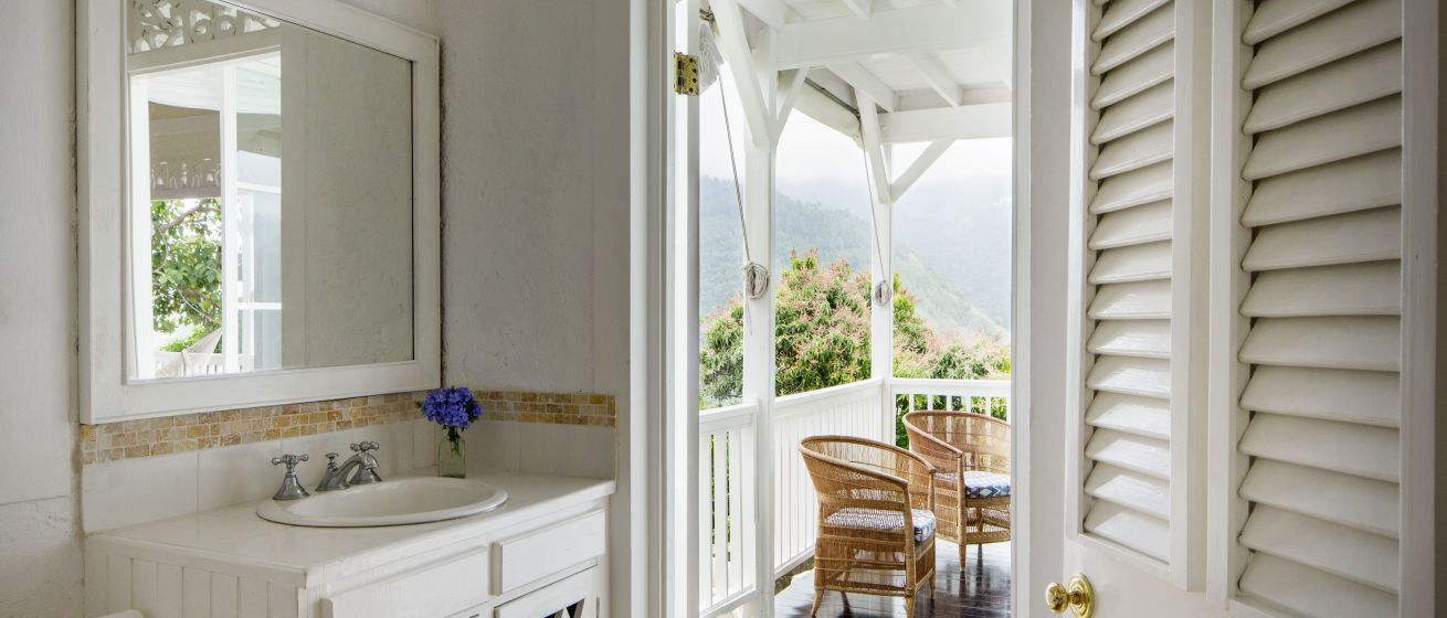 Strawberry Hill_Bathroom