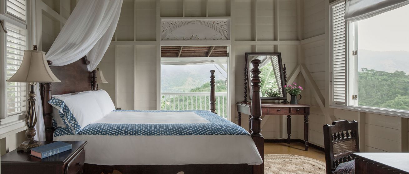 Strawberry Hill_Studio Suite