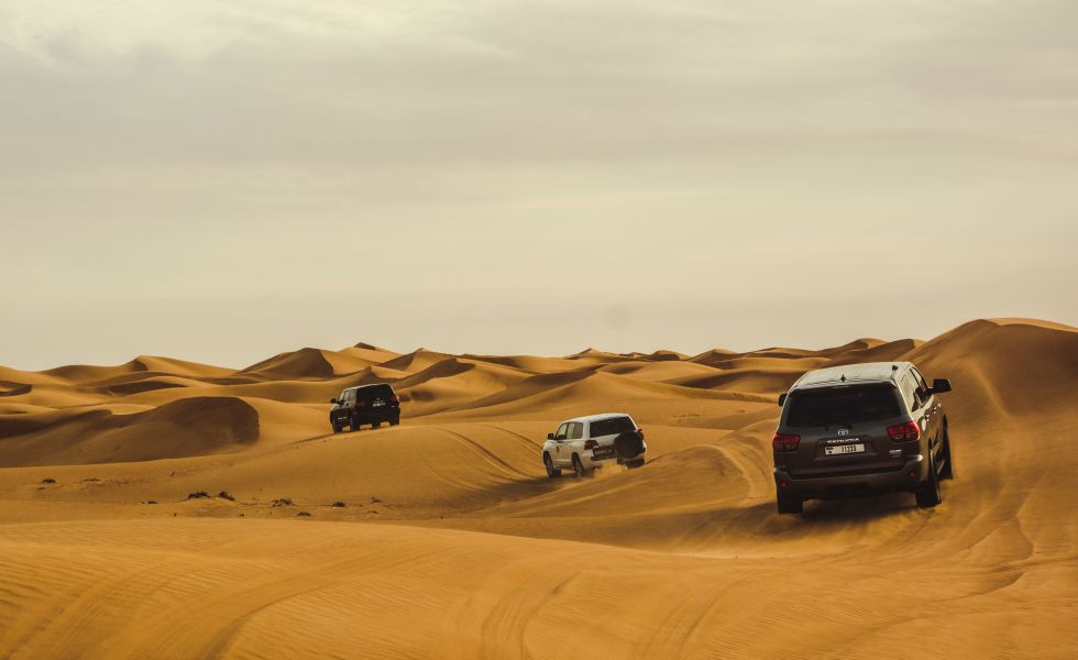 4x4 Trucks in the Dunes, Dubai