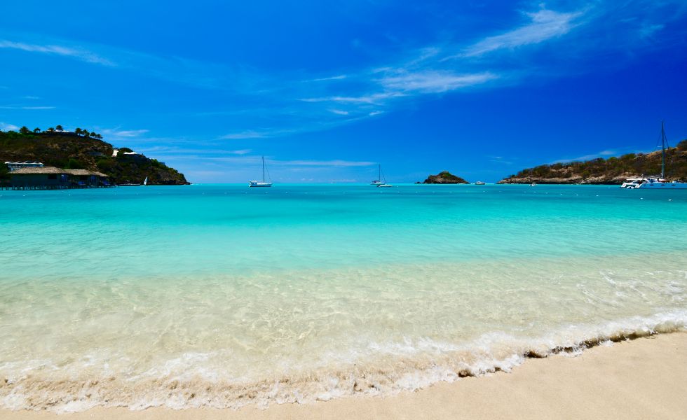 Deep Bay White Sandy Beach, Antigua
