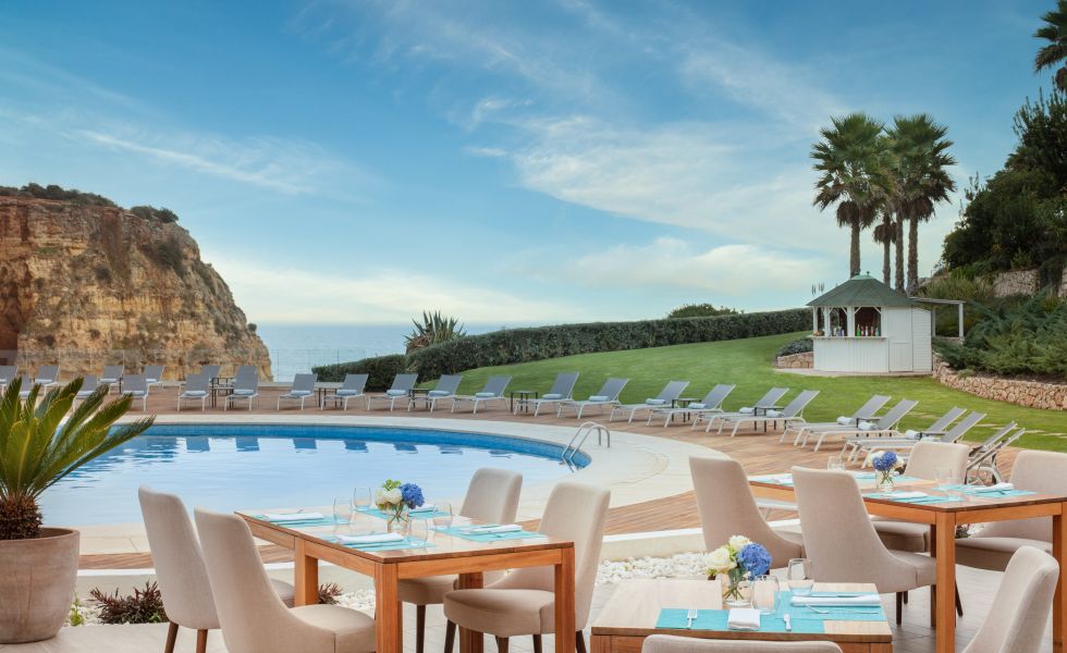 Tivoli Carvoeiro Algarve Resort_Mare_Bistro_Exterior
