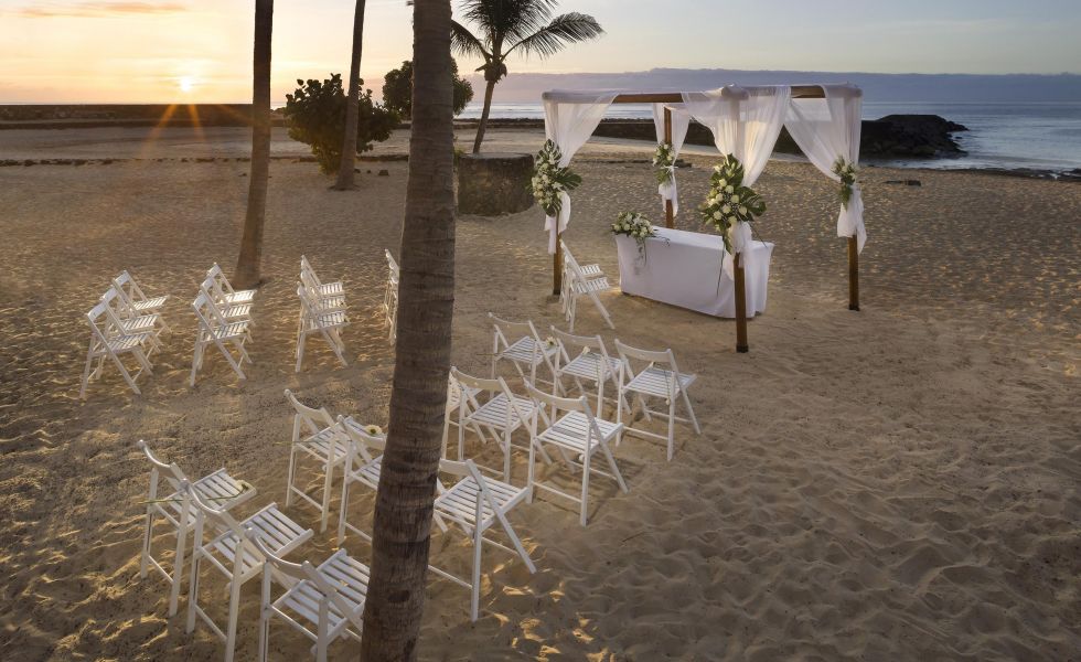 Melia Salinas, Wedding Gazebo